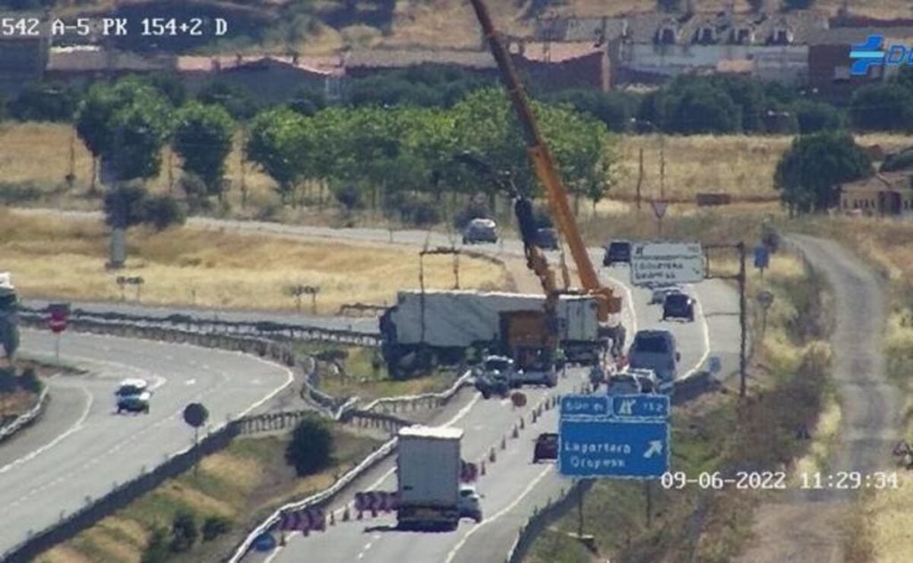 Cortada la A-5 en Castilla-La Mancha en sentido Extremadura por un aparatoso accidente