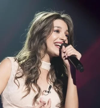 Ana Guerra, viral en Twitter por una consulta a la RAE después de su concierto en Montehermoso