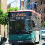 Unidas Podemos y El PSOE reclaman el cobro de los salarios adeudados a los trabajadores del autobús urbano de Plasencia. El gobierno local reconoce el retraso en los pagos y trabaja en su resolución. Entérate de los detalles aquí.