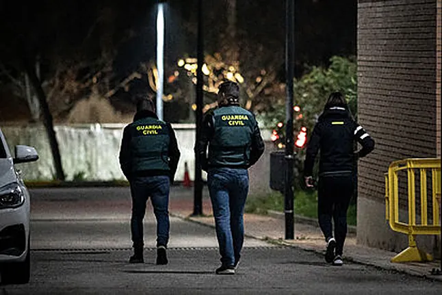 Operación contra un sacerdote y su pareja en Don Benito por tráfico de Viagra y otros estimulantes
