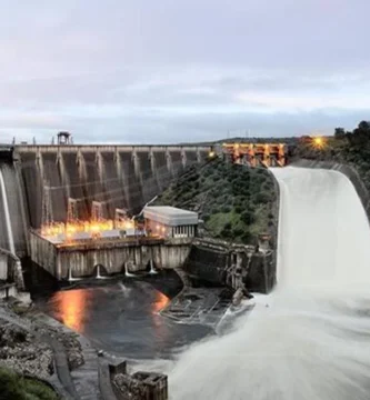 El director de Infraestructuras plantea quitar la propiedad de Alcántara a Iberdrola y compartir agua para riego