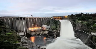 El director de Infraestructuras plantea quitar la propiedad de Alcántara a Iberdrola y compartir agua para riego