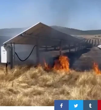 Incendio en la planta solar de Ceclavín