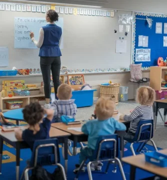 Los Auxiliares Técnicos Educativos alzan la voz en Mérida