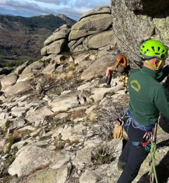 Rescate de un escalador de 60 años en Cancho la Muela, La Garganta