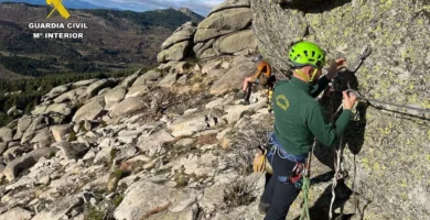 Rescate de un escalador de 60 años en Cancho la Muela, La Garganta