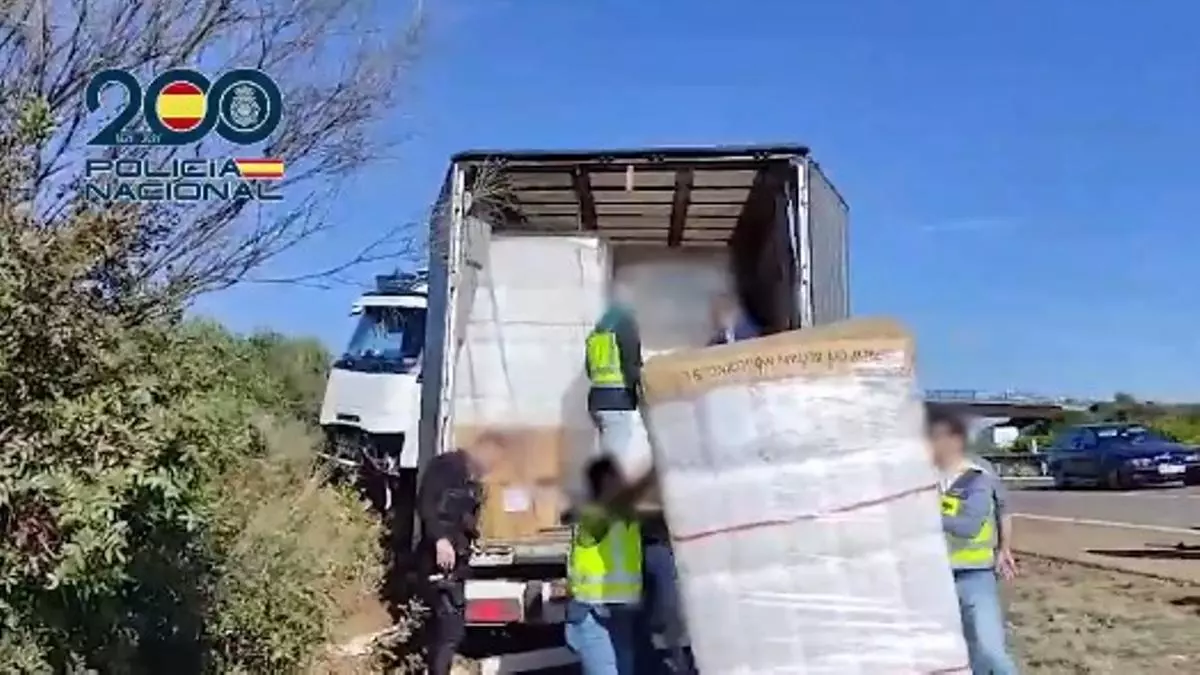 Interceptan un tráiler con 500 kilos de marihuana en una peligrosa persecución en Mérida