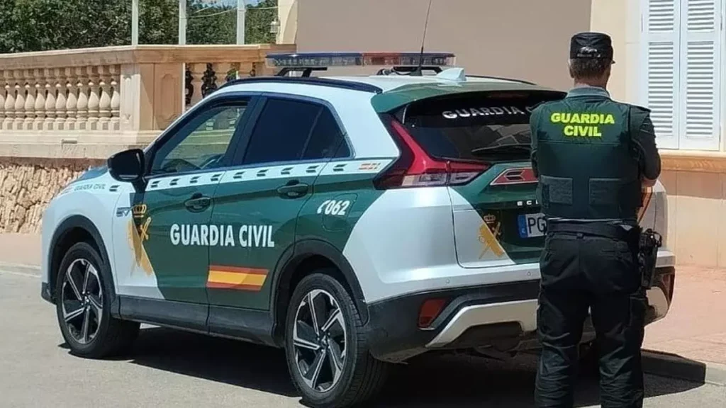 Hallazgo de un Cadáver en una Finca de Cáceres: La Guardia Civil Investiga el Suceso