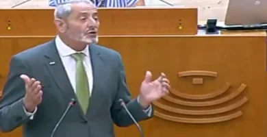 Polémica en Extremadura: Diputado del PP defiende la prostitución y acusa al PSOE de pagarla "con fondos públicos"