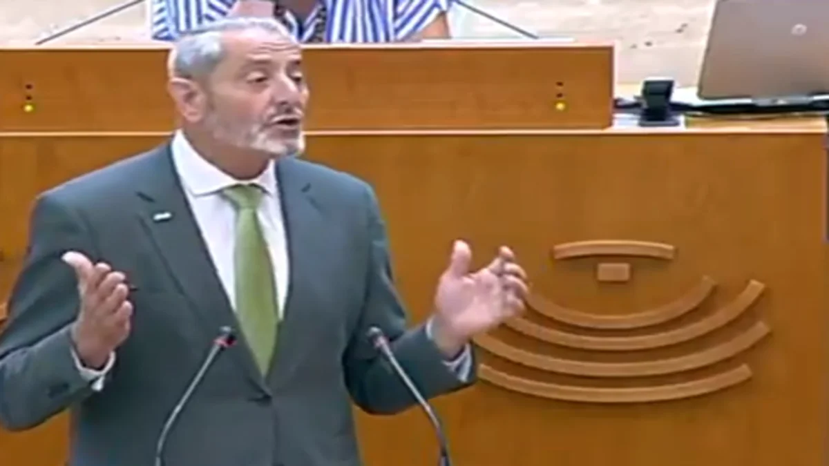 Polémica en Extremadura: Diputado del PP defiende la prostitución y acusa al PSOE de pagarla "con fondos públicos"