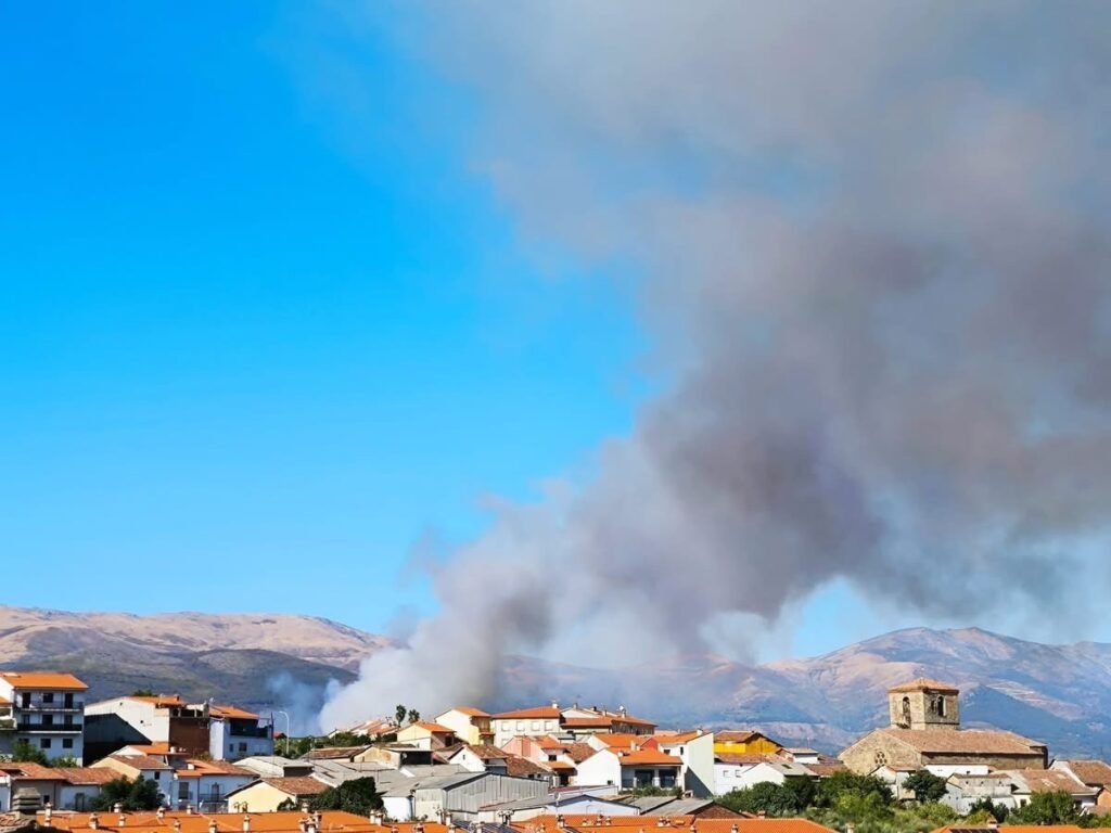 Extremadura Hoy: Celebración del Turismo Tensión por Incendios y Debate Político Marcan la Jornada del 27 de Septiembre