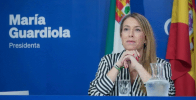 Guardiola Lanza un Ultimátum: O Presupuestos en 2026 o Elecciones Anticipadas en Extremadura.