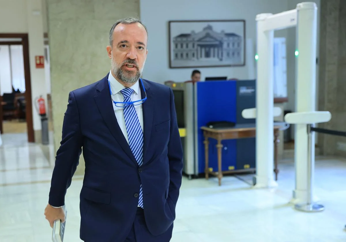 Un Vínculo Inesperado: El Exnúmero Dos de Interior del PP y el "Hacker del Poder