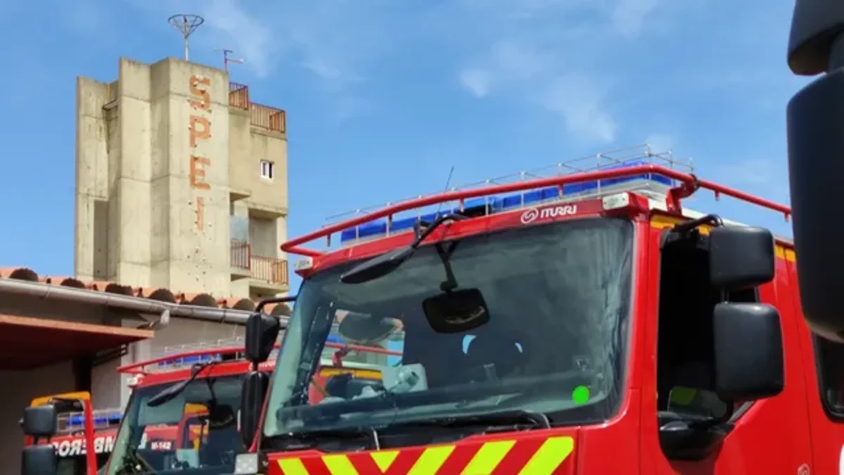 Incendio de gravedad obliga a desalojar la residencia de mayores La Granadilla en Badajoz